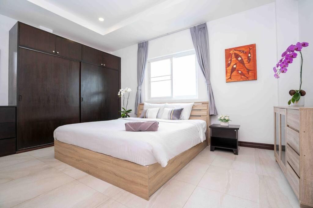 1 Bedroom Apartment In Nai Harn Ban Saiyuan Exterior foto